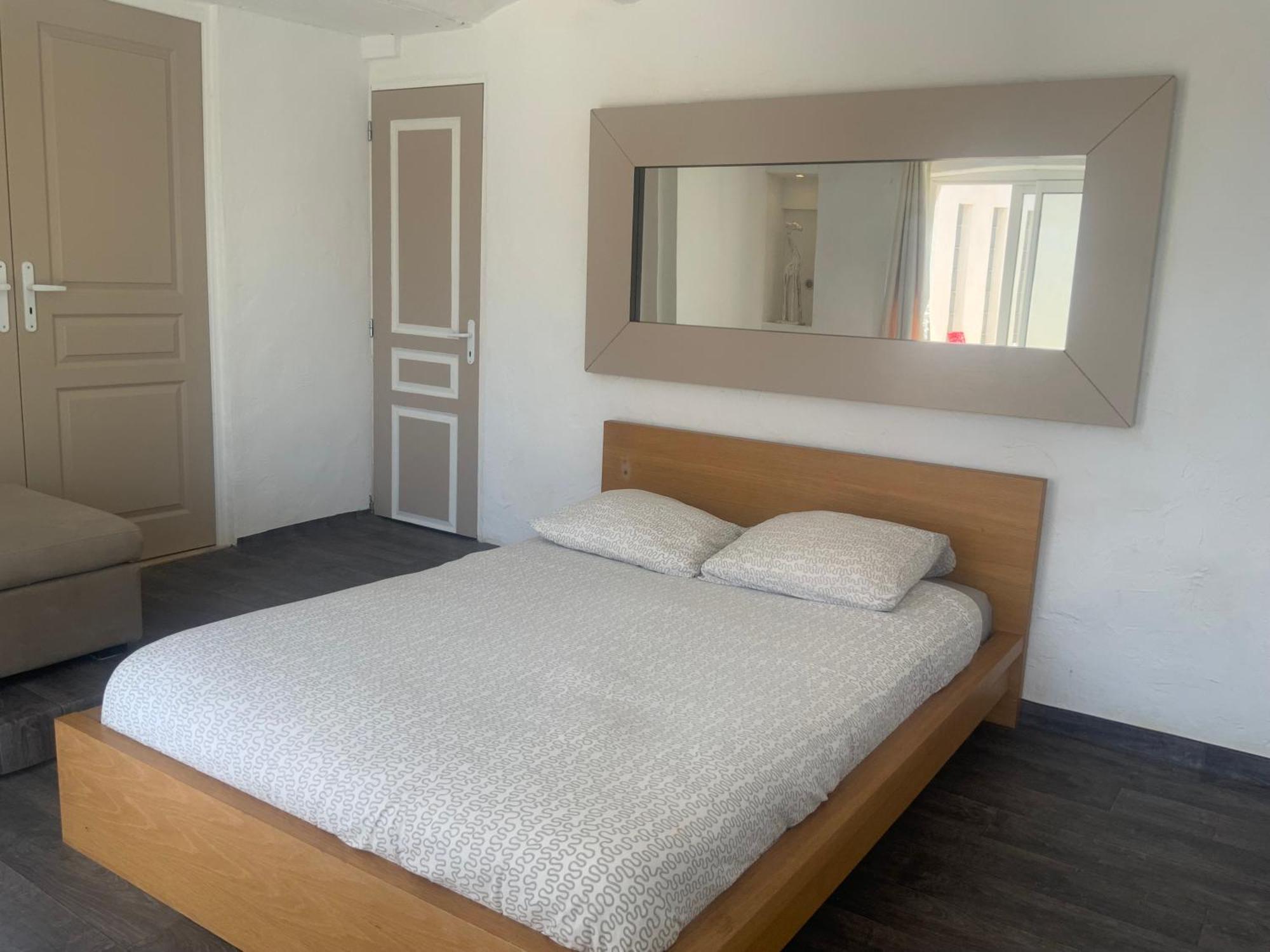Ferienwohnung Pour 4 Face A La Piscine Marseilles Exterior foto